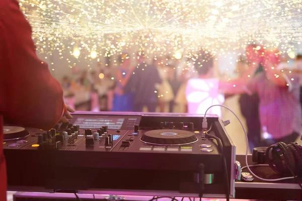 The Role of a Wedding DJ in Keeping the Celebration Energetic