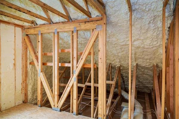 Benefits of Spray Foam Insulation for Modern Buildings