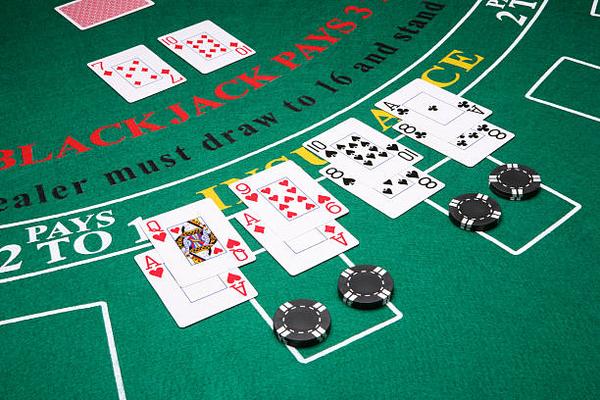 Reviewing Game Access and Player Options at an online casino Singapore